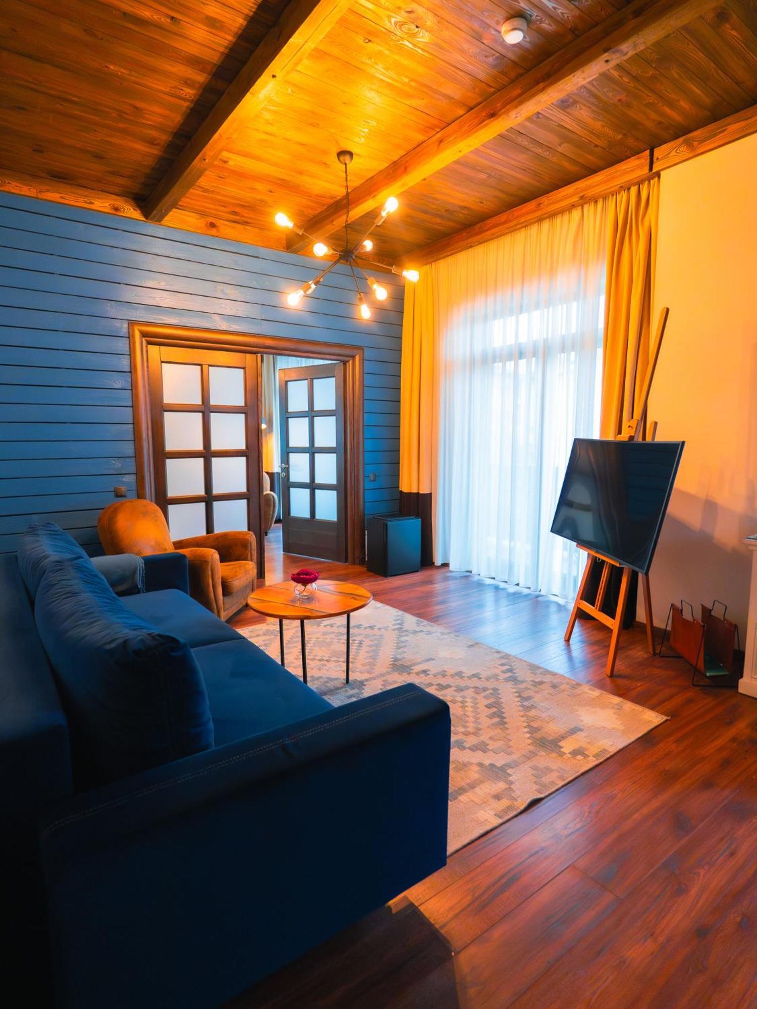Kaban Boutique - 5Star Central Villa In Vatra Dornei Eksteriør billede